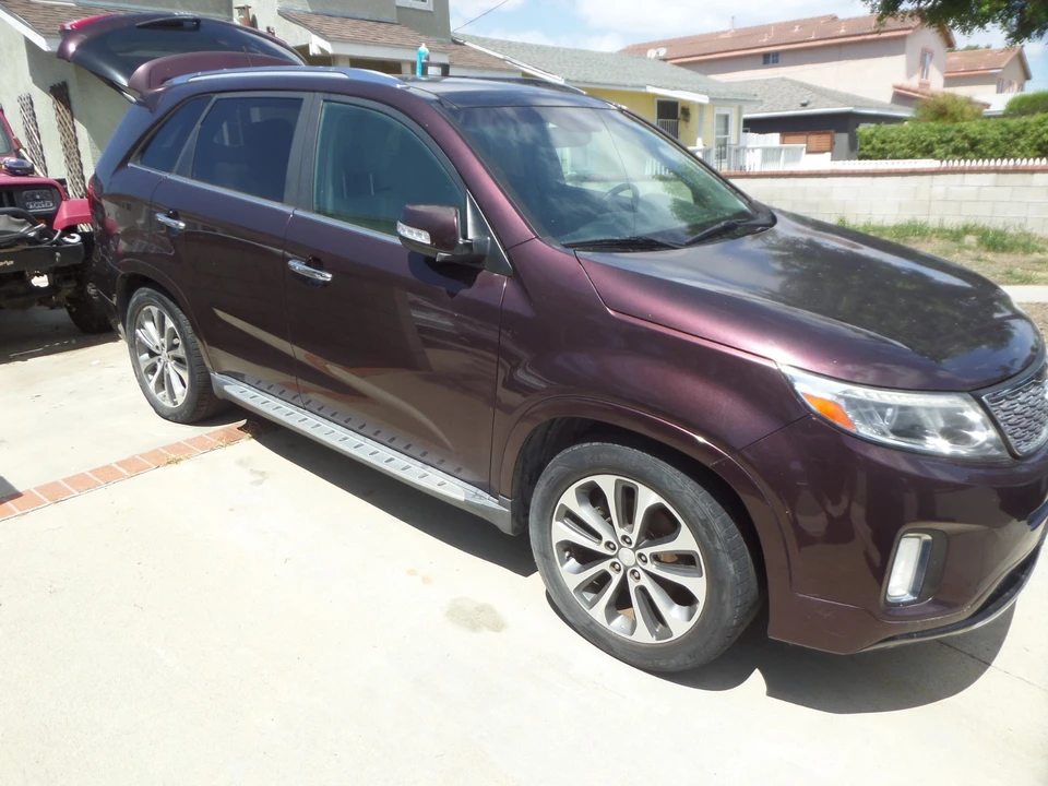 2014 Kia Sorento - Image 2 of 20