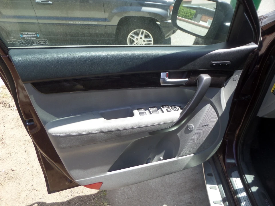 2014 Kia Sorento - Image 6 of 20