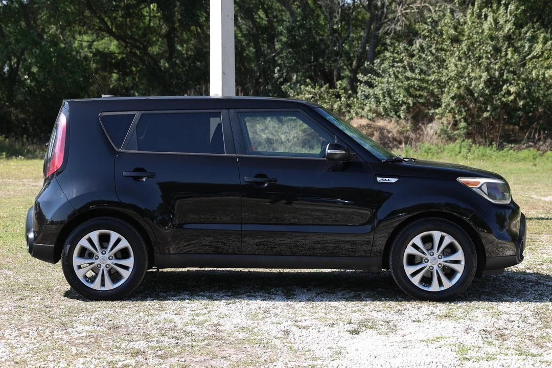 2014 Kia Soul - Image 13 of 21