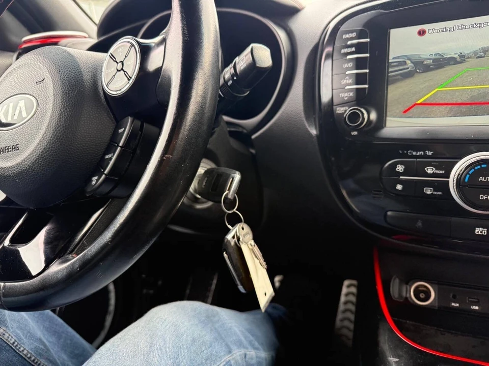2014 Kia Soul - Image 12 of 21