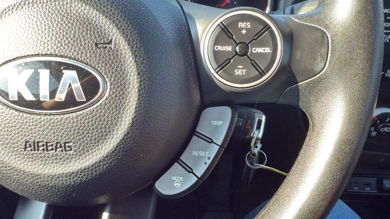 2014 Kia Soul - Image 11 of 12