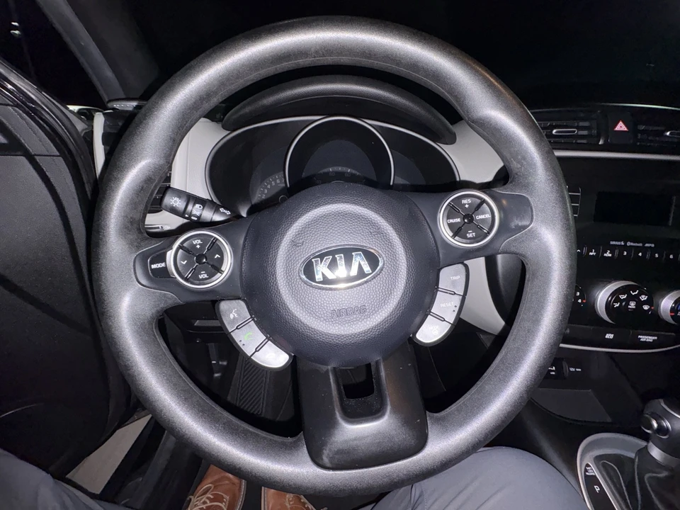 2014 Kia Soul - Image 8 of 14