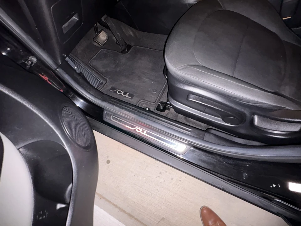 2014 Kia Soul - Image 9 of 14