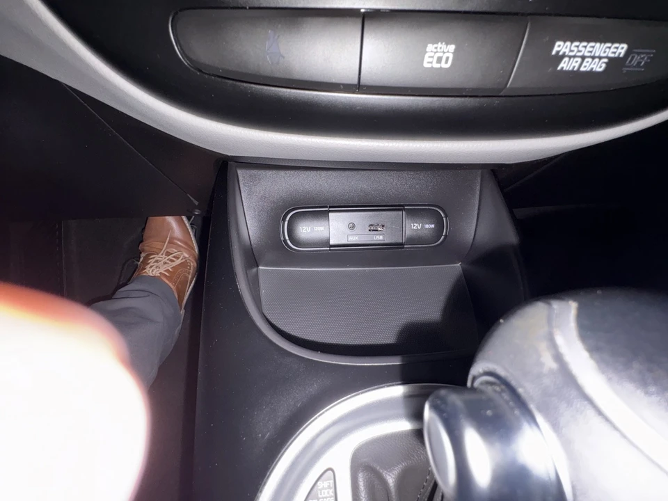 2014 Kia Soul - Image 11 of 14