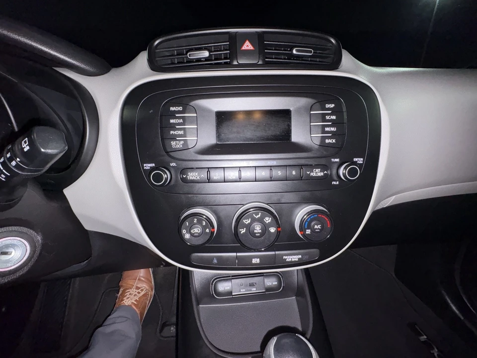 2014 Kia Soul - Image 12 of 14