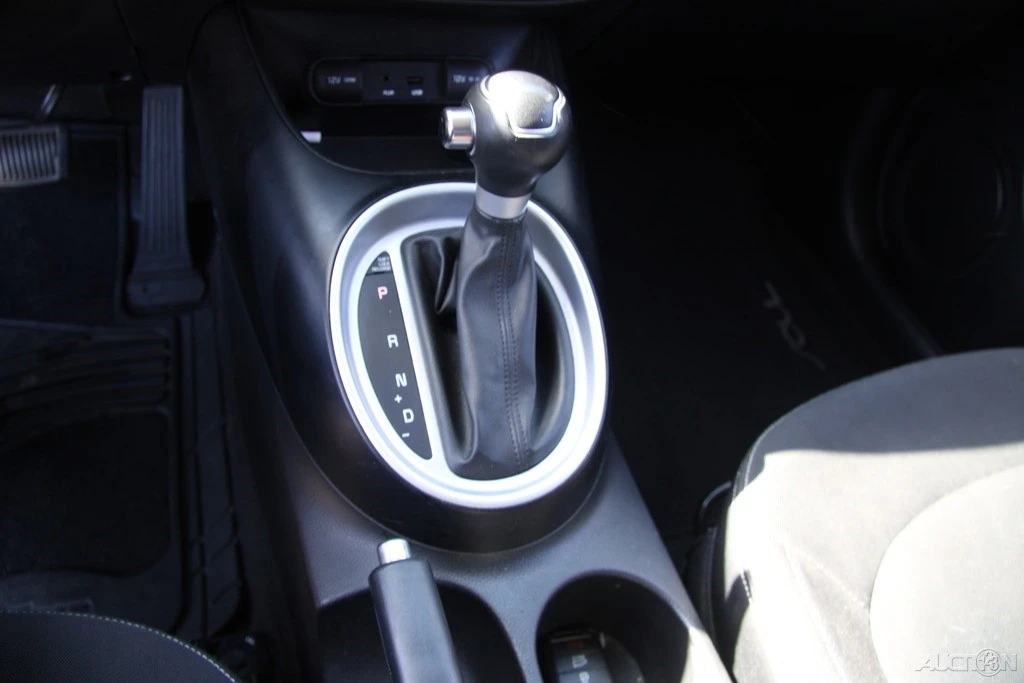 2014 Kia Soul - Image 18 of 21