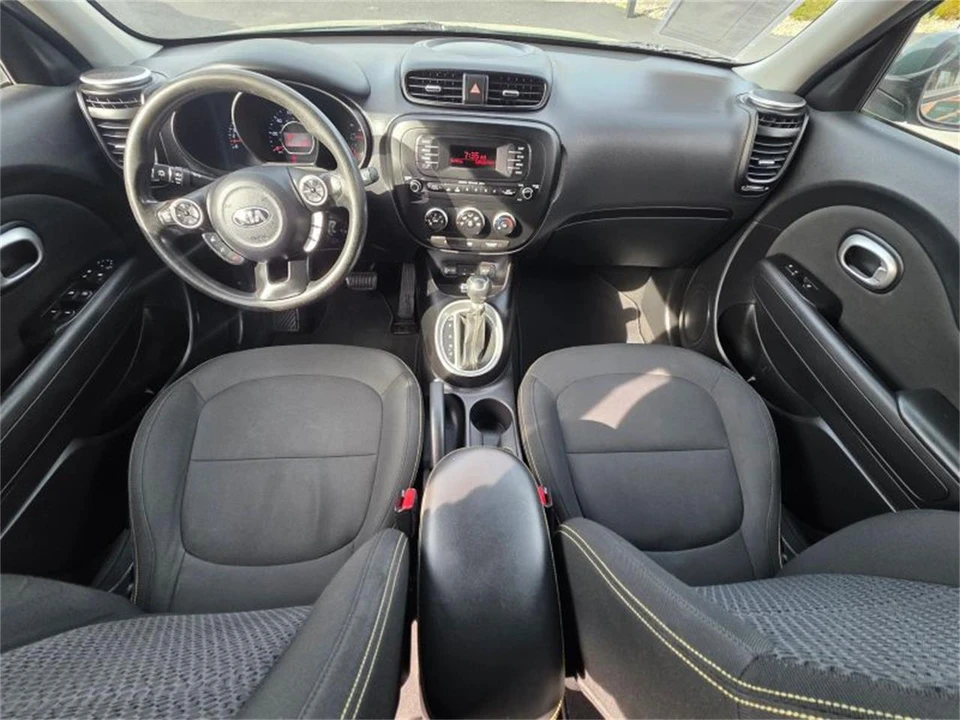 2014 Kia Soul - Image 11 of 19