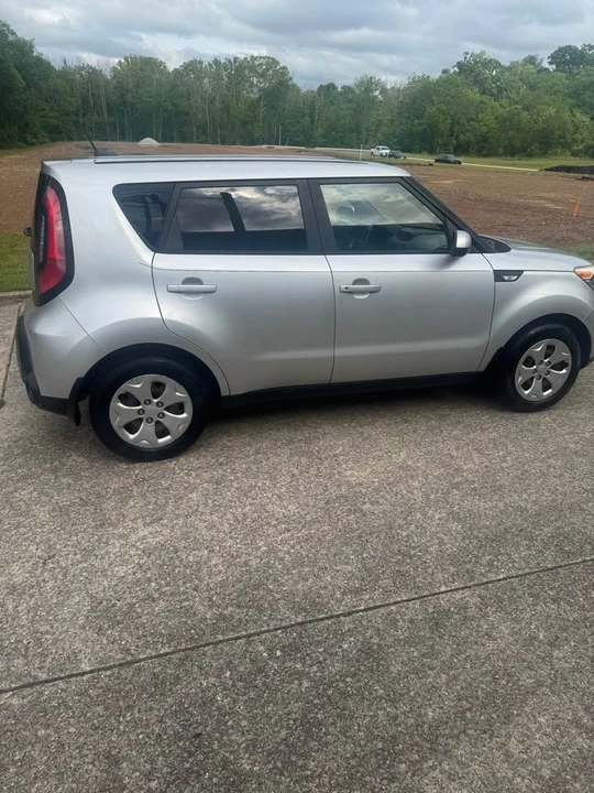 2014 Kia Soul - Image 2 of 16