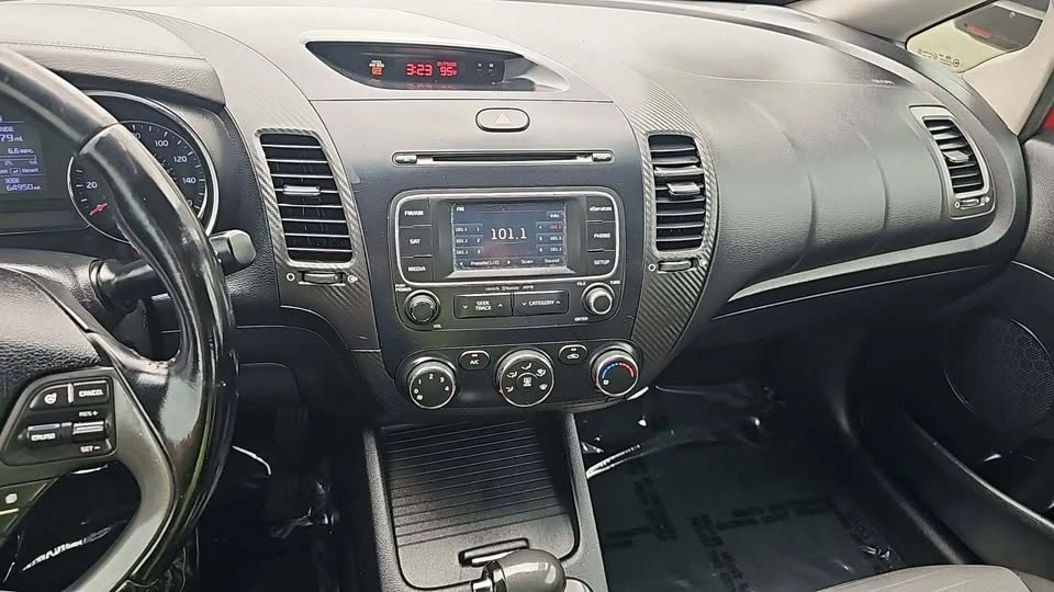 2014 Kia Forte - Image 6 of 11