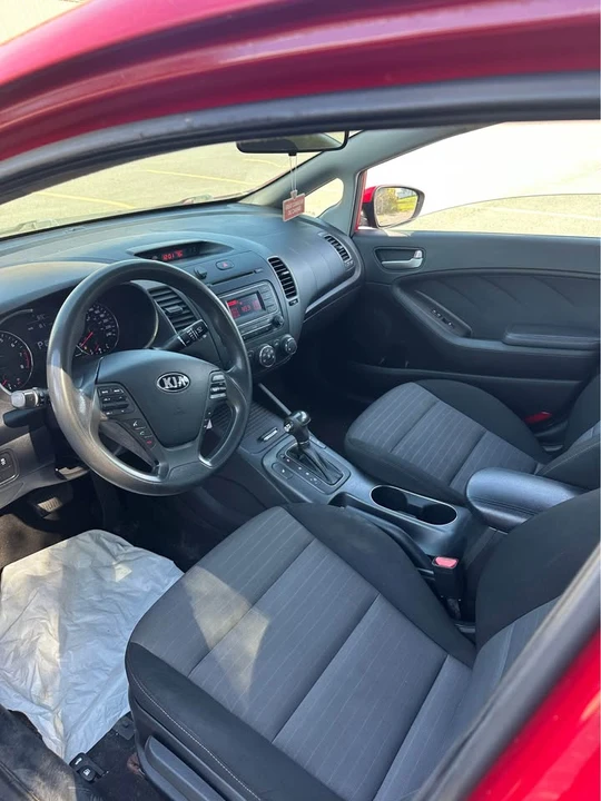 2014 Kia Forte - Image 8 of 10