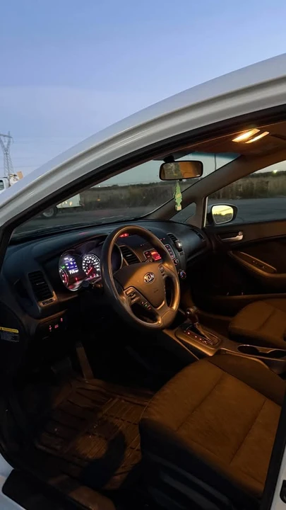 2014 Kia Forte - Image 7 of 9