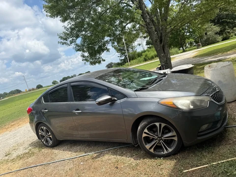 2014 Kia Forte - Image 2 of 3