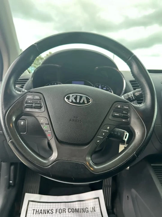 2014 Kia Forte - Image 5 of 16