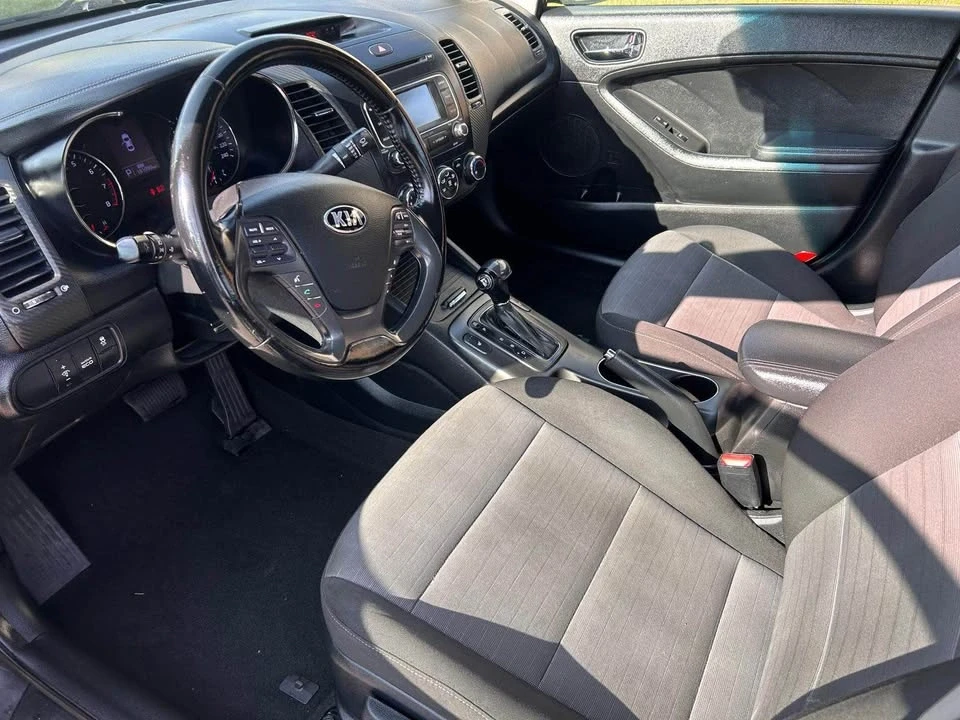2014 Kia Forte - Image 5 of 8