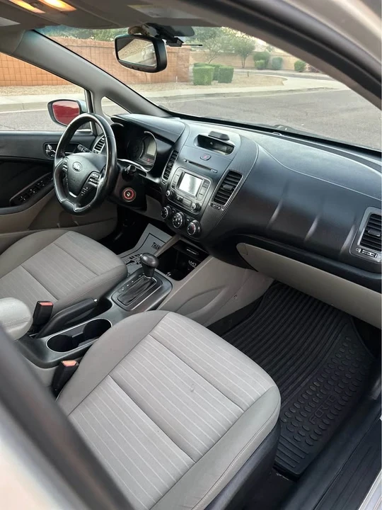 2014 Kia Forte - Image 4 of 10