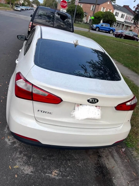 2014 Kia Forte - Image 3 of 6