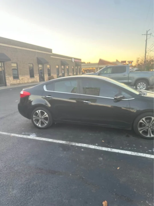 2014 Kia Forte - Image 4 of 9