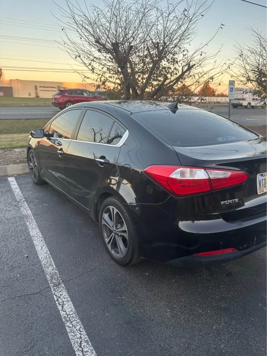 2014 Kia Forte - Image 6 of 9