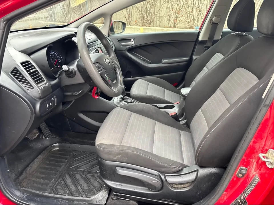 2014 Kia Forte - Image 11 of 17