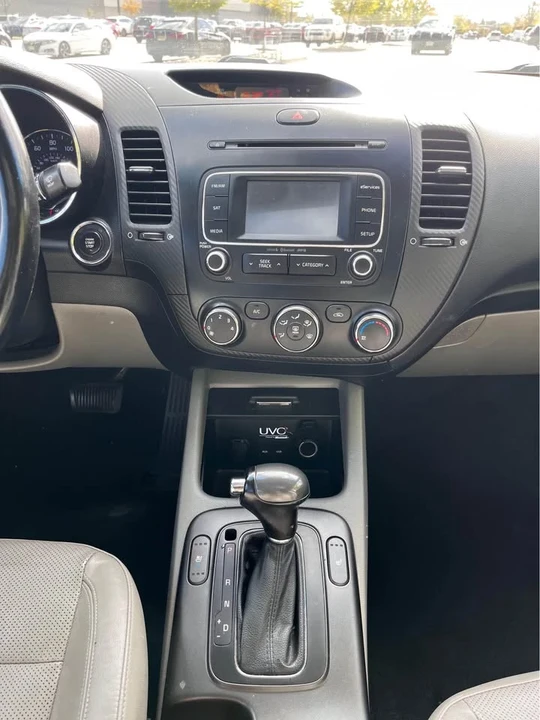 2014 Kia Forte - Image 11 of 14