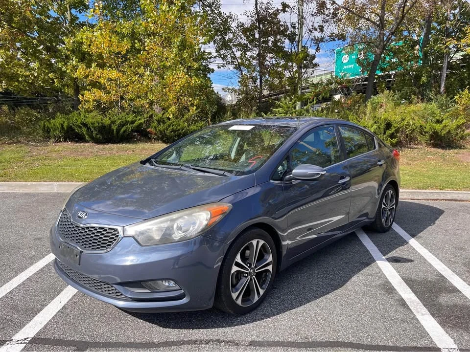 2014 Kia Forte - Image 2 of 14