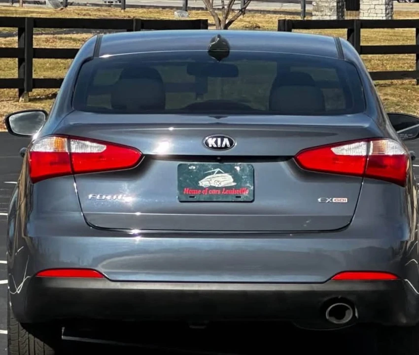 2014 Kia Forte - Image 4 of 10