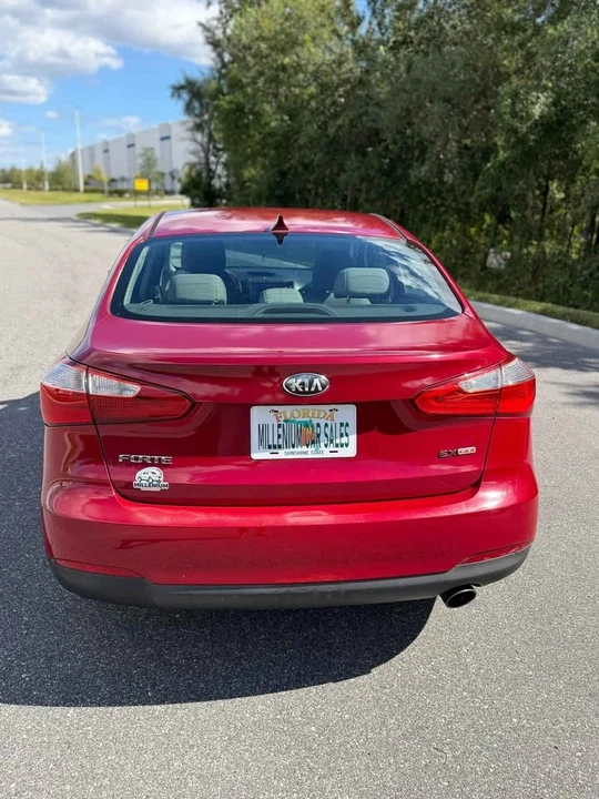 2014 Kia Forte - Image 7 of 10