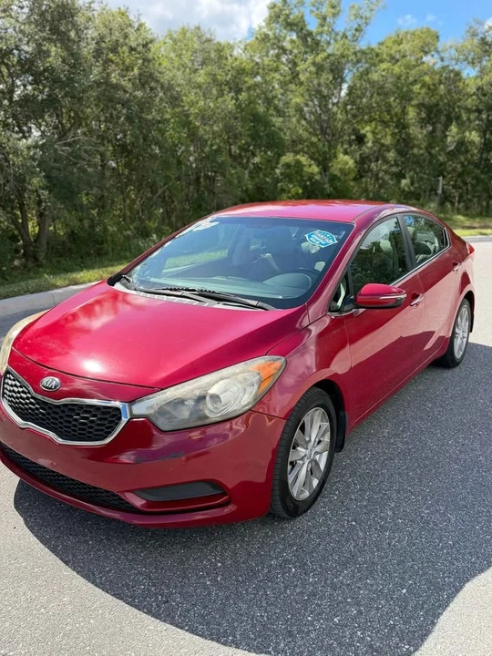 2014 Kia Forte - Image 2 of 10
