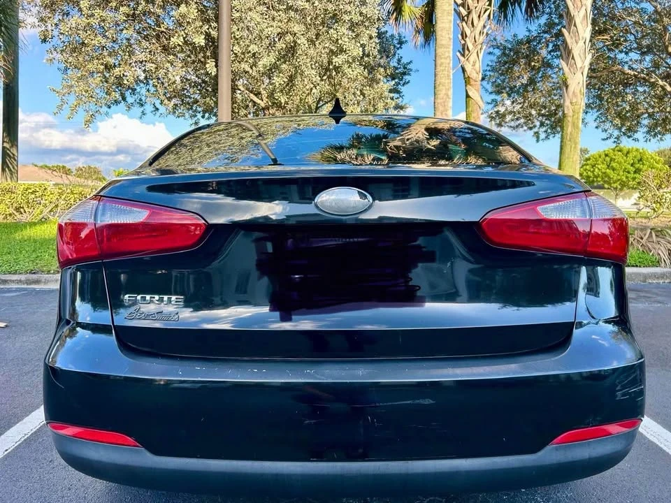 2014 Kia Forte - Image 2 of 12