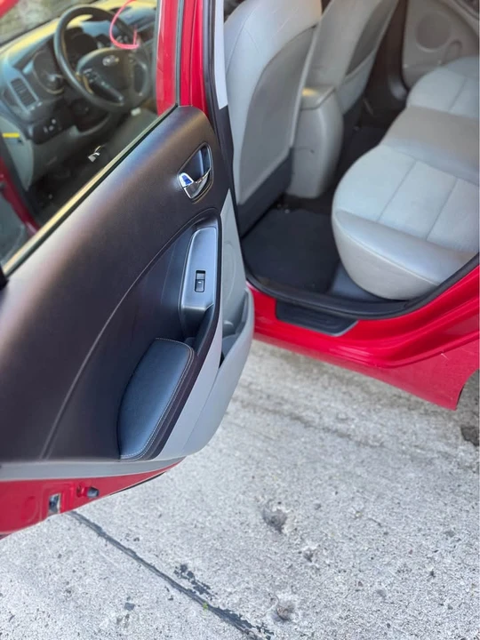2014 Kia Forte - Image 10 of 19