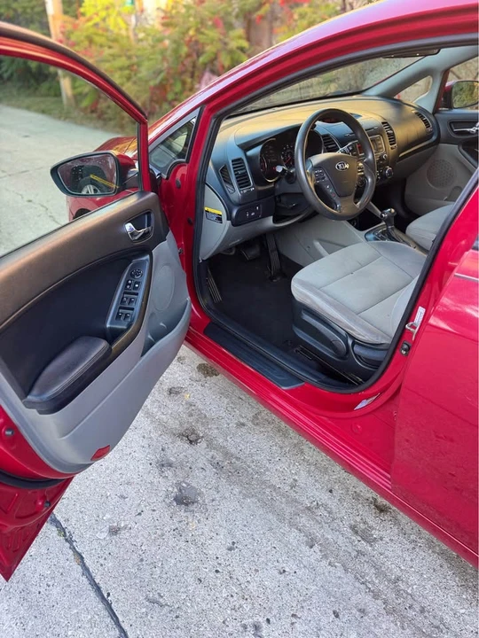 2014 Kia Forte - Image 12 of 19