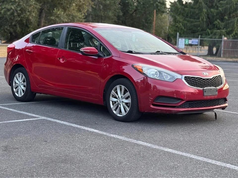 2014 Kia Forte - Image 10 of 12