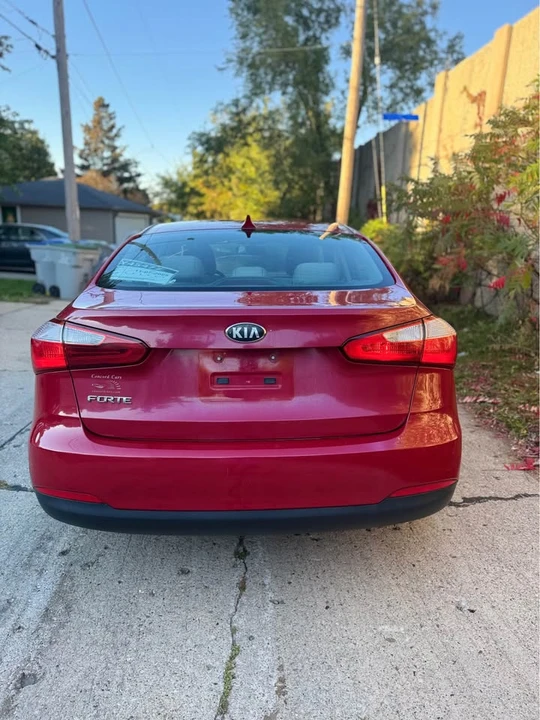 2014 Kia Forte - Image 7 of 19