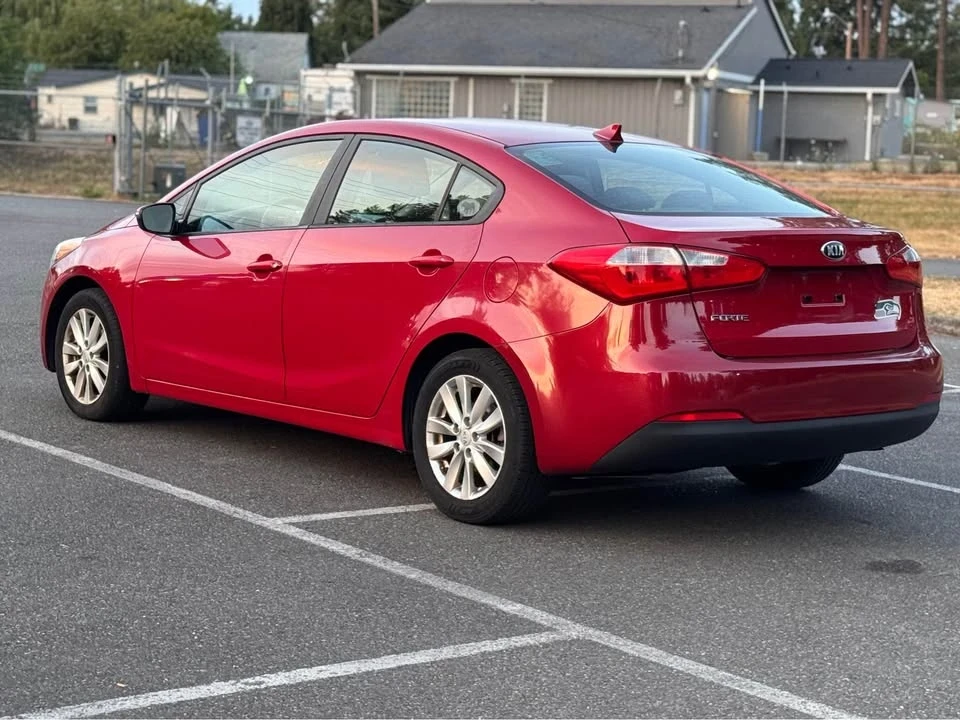 2014 Kia Forte - Image 6 of 12