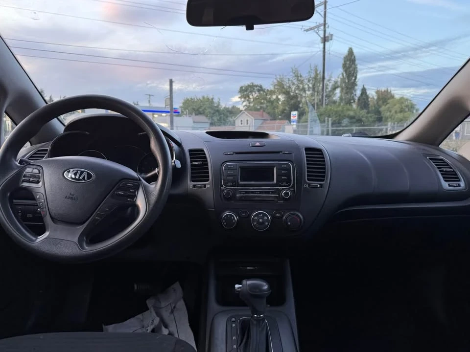 2014 Kia Forte - Image 5 of 12