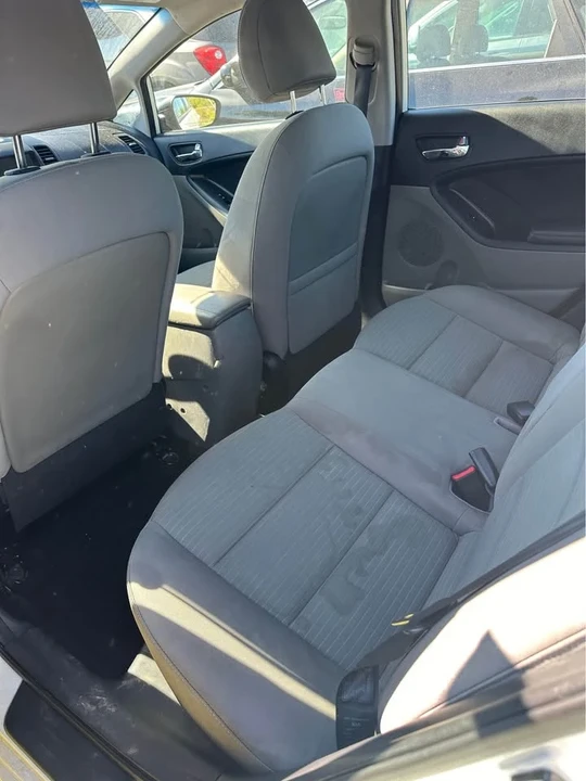 2014 Kia Forte - Image 5 of 10