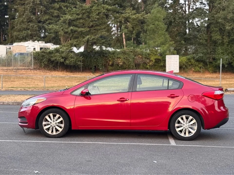 2014 Kia Forte - Image 2 of 12