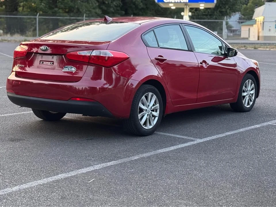 2014 Kia Forte - Image 8 of 12