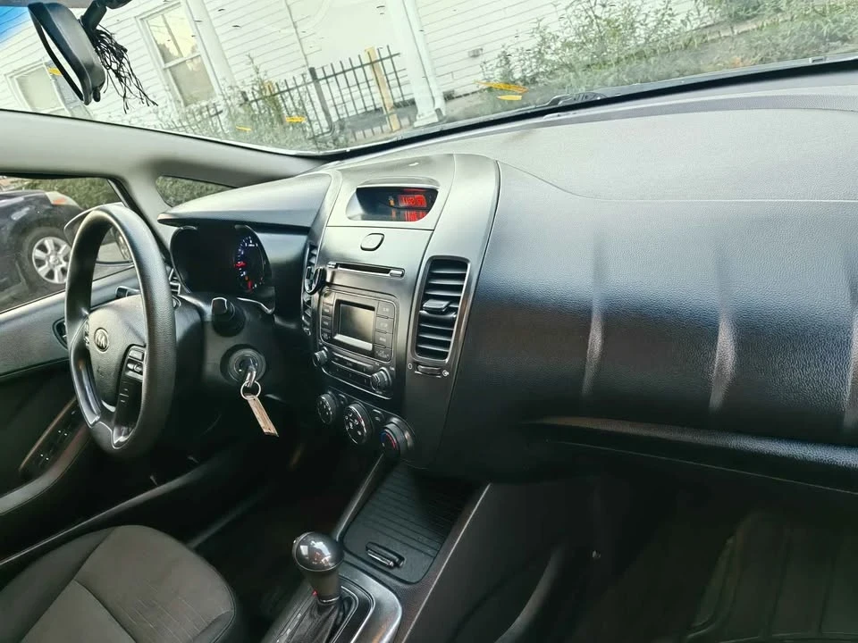 2014 Kia Forte - Image 6 of 13