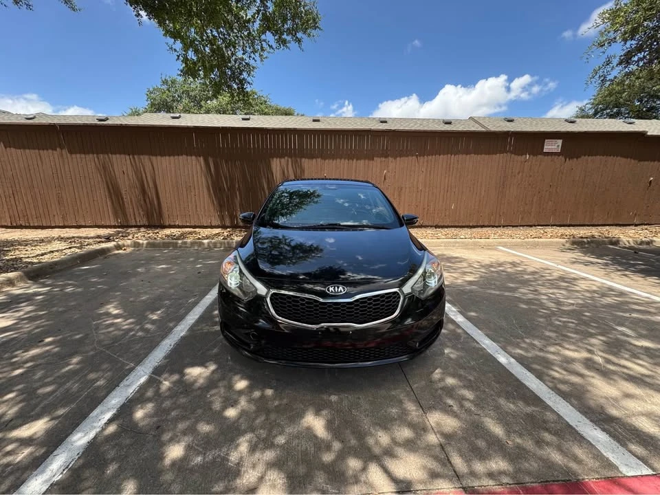 2014 Kia Forte - Image 2 of 14