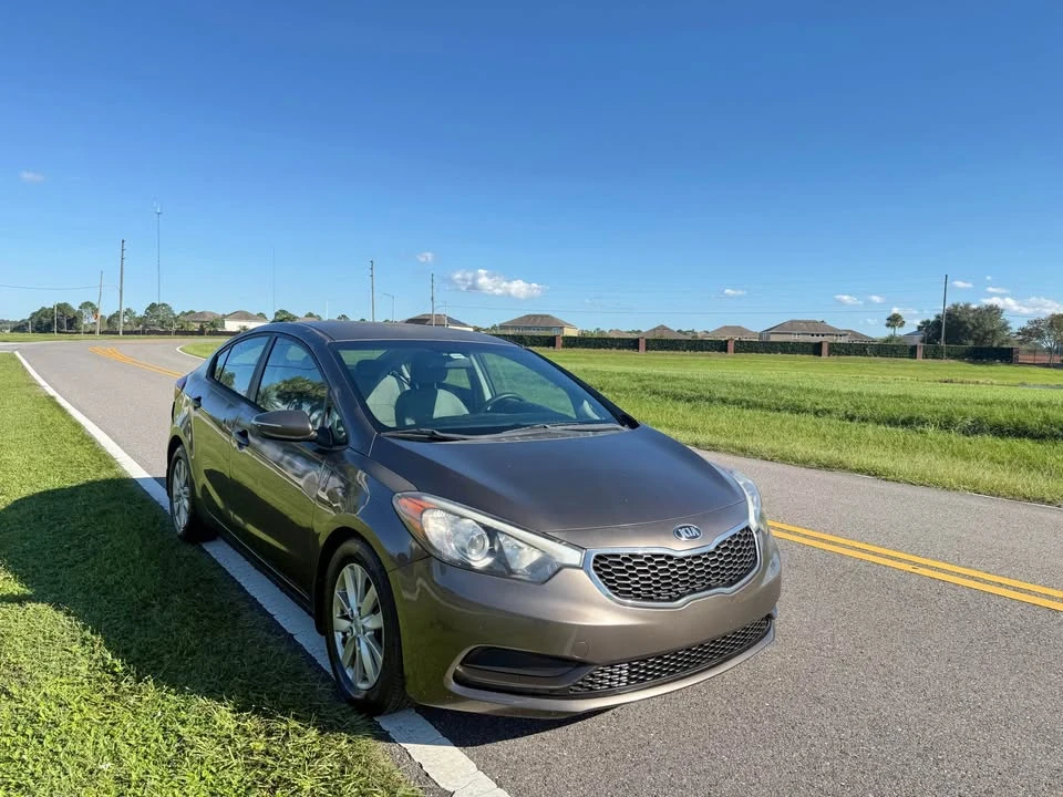 2014 Kia Forte - Image 2 of 6