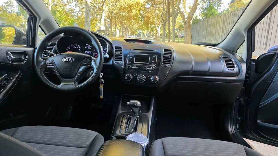 2014 Kia Forte - Image 11 of 14