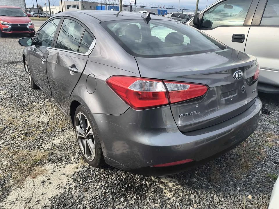 2014 Kia Forte - Image 3 of 6