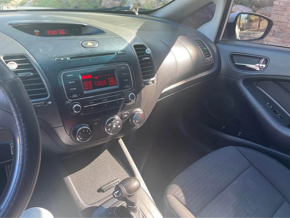 2014 Kia Forte - Image 9 of 10