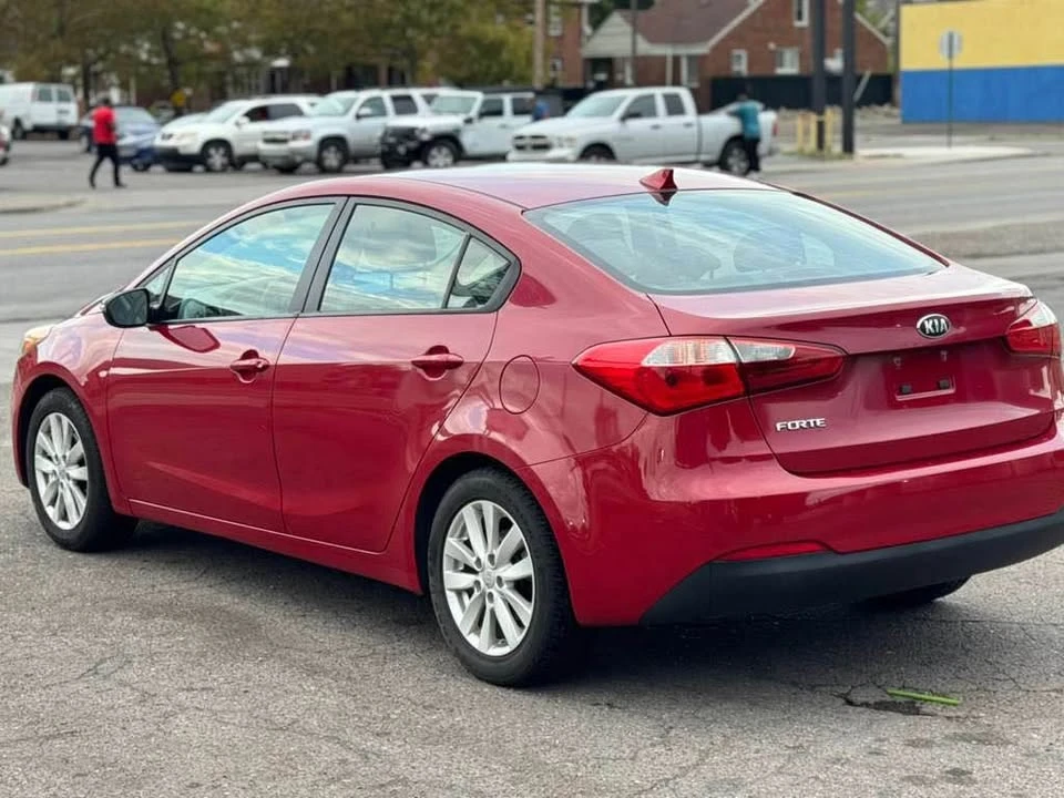 2014 Kia Forte - Image 2 of 9