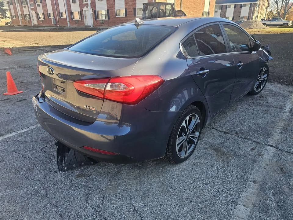 2014 Kia Forte - Image 7 of 8