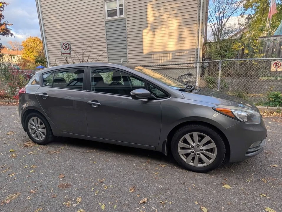 2014 Kia Forte - Image 2 of 4