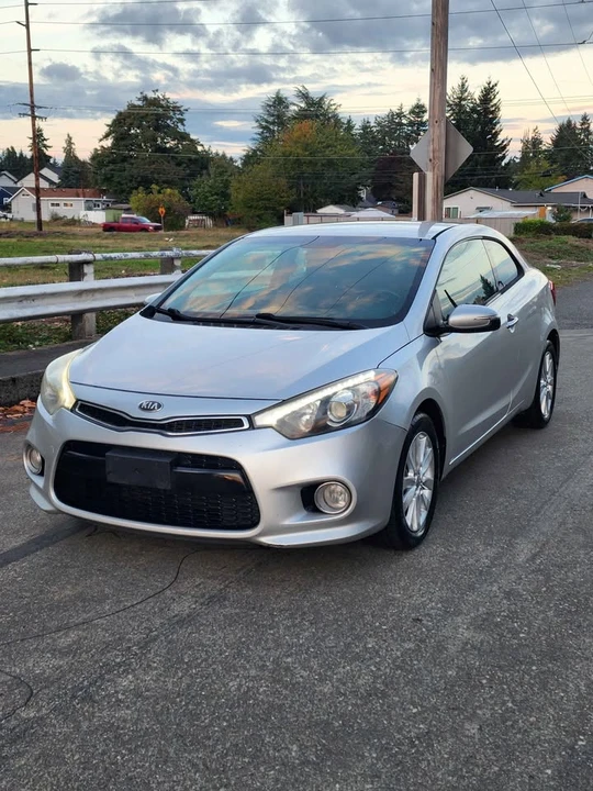 2014 Kia Forte - Image 2 of 17