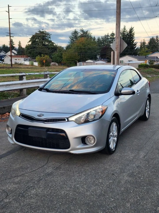 2014 Kia Forte - Image 2 of 17