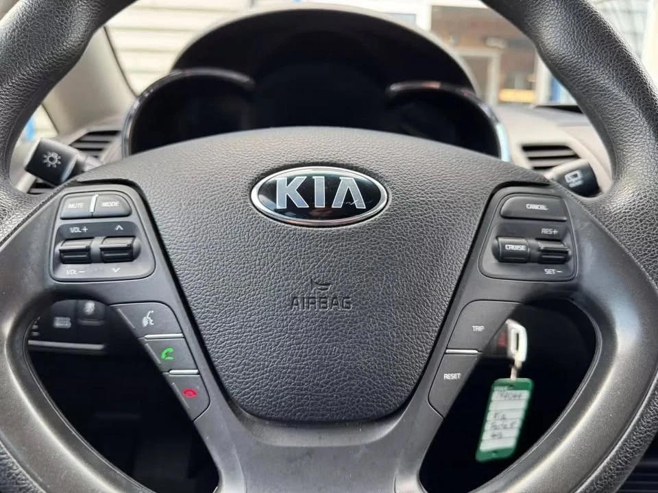 2014 Kia Forte - Image 6 of 13